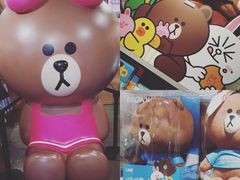 -LINE FRIENDS Garosu-gil Flagship Store