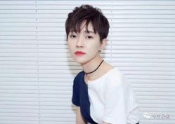 -侨治发型
