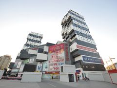 -资和信百货商场