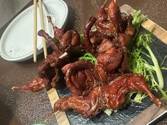 -曼听小寨海鲜烧烤·大连辣炒大王(盖州街店)