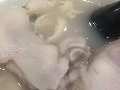 -雷祖芳老妈蹄花店