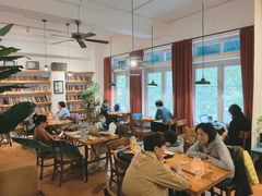 大堂-雕刻时光咖啡馆(师大路店)