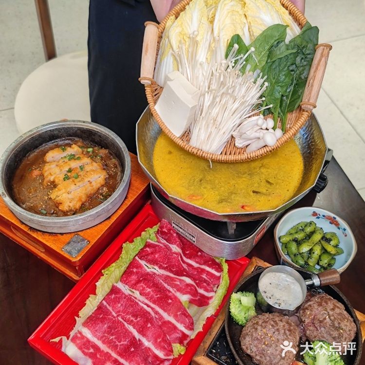 魔都也有火爆杭州福州的牛肉饼饭啦,我先尝为敬‼️