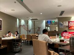 -海底捞火锅鲜切牛肉主题店(长寿路店)