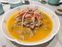 酸汤肥牛-蝶园·装修中(BFC外滩金融中心店)