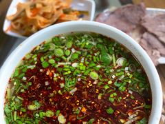 -吾穆勒蓬灰牛肉面·清真(北滨河中路店)