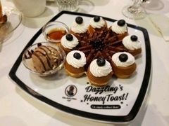 -Dazzling Cafe 蜜糖吐司专卖店
