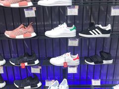 -adidas(滔搏新城吾悦广场店)