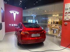 -TESLA 特斯拉(北京颐堤港体验店)