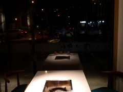 靠窗位-小牛叔鲜切牛肉·火锅·烤肉自助(公济桥路店)