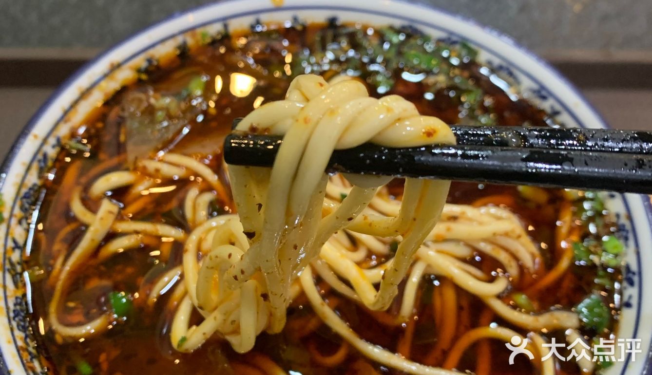 一碗兰在海口算是比较正宗的兰州牛肉面了 只是不知道为