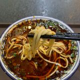 一碗兰在海口算是比较正宗的兰州牛肉面了 只是不知道为