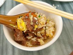 -容里煲仔饭(利丰北路店)