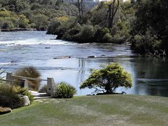 -Huka Lodge