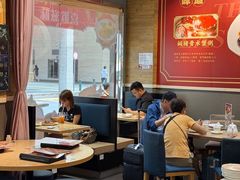 -滋味满屋美食坊(上海街店)