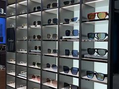 -LensCrafters亮视点(东方新天地店)