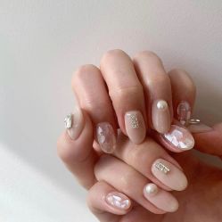 -悦指间美甲美睫