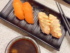 炙烧三文鱼寿司-万岁寿司(芳村店)