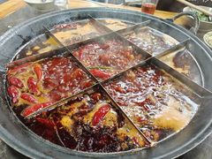 -正南齊北重庆老火锅(光华村直营店)