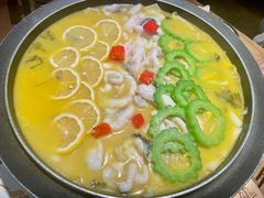-山城外·非遗酸菜鱼(蜀都万达店)