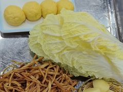 -屯老二农家铁锅炖·行业领军者(梅江店)