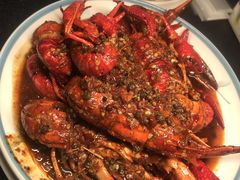 三妹澳洲小龙虾-三妹小龙虾·黄油蟹(华侨城总店)