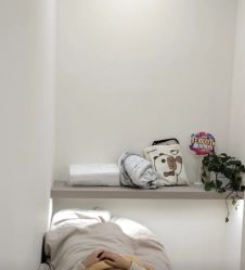 -苗方清颜专业祛痘·皮肤管理