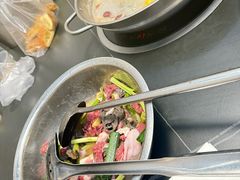 -周良天山牛杂城(天山路总店)