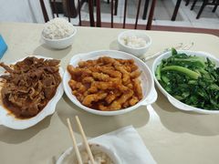 -满口香饭店