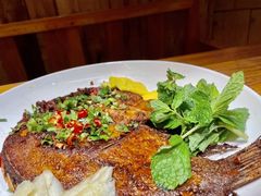 -老滇山寨•云南特色菜•地方菜•民族风情歌舞表演(金碧店)