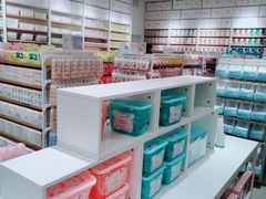 -名创优品(山东青岛华润万象城店)