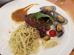 -红房子西菜馆(淮海中路店)