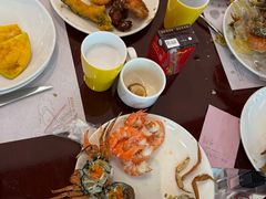 -荣誉国际酒店-云顶旋转餐厅