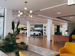 -宁波宝信宝马4S店(江北日湖店)