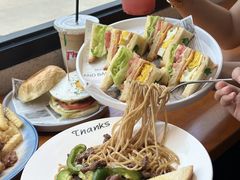 -Thanks美式餐厅(汉堡咖啡店)