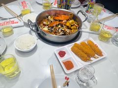 -七欣天香辣蟹火锅(闵行浦江欢乐颂店)