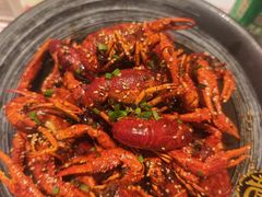 -肥肥虾庄·金牌油焖大虾(汉口城市广场店)