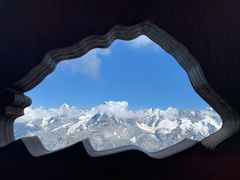 -希尔特峰