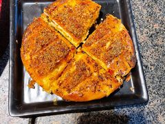 蒜香烤油饼-酒肉行·虎子盐筋烤肉(大寨路店)