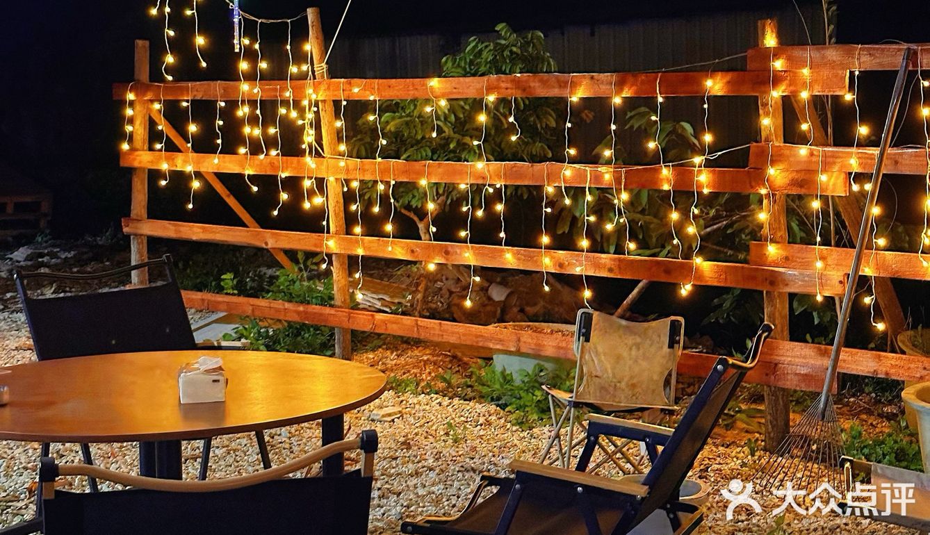 汕尾海丰📍圣诞氛围主题🎄露营风無啡小院 🏕️