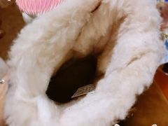 -UGG(燕莎奥特莱斯购物中心店)