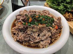 鲜藤椒煮肥牛-一轩饺子馆(丽都店)