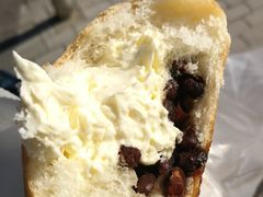 爆浆芝士红豆面包-啊噗吐呦现场烘焙(麦凯乐店)