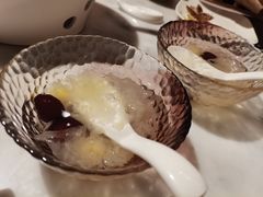 莲子银耳汤-莆田餐厅PUTIEN(三里屯店)
