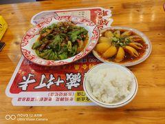 -沪上阿姨·精选茶饮(龙湖滨江天街店)