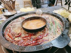 -黄潇洒老火锅(九眼桥宏济巷店)