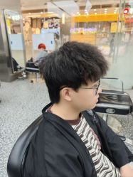 -川和潮人