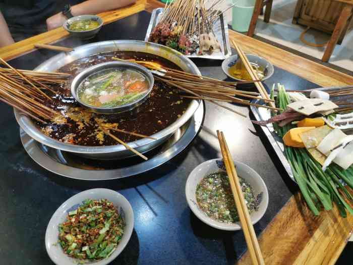 田园串串香(渝北店)-"这家伙国庆价比还可以,菜品也挺丰盛的,味.