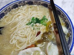 -轻捞慢起面馆(新世界百货店)
