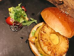 -HIGH FIVE哈福手工汉堡(桂林路店)